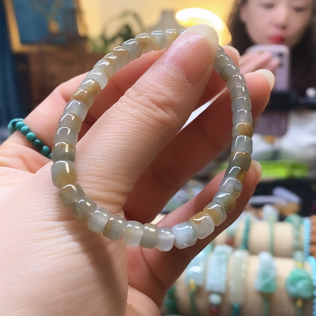翡翠手链未镶嵌翡翠手链