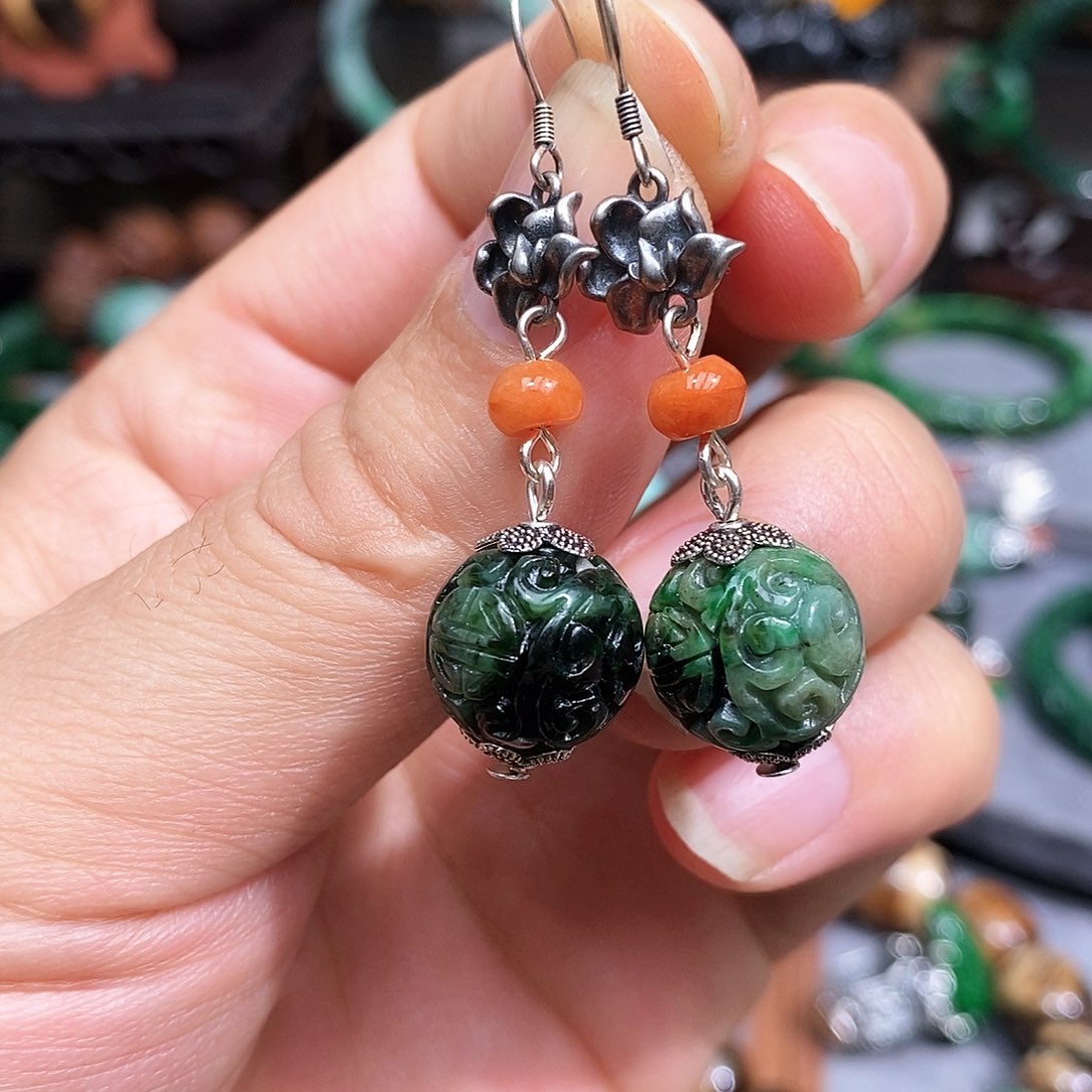 银S925镶嵌翡翠耳饰漂亮美眉