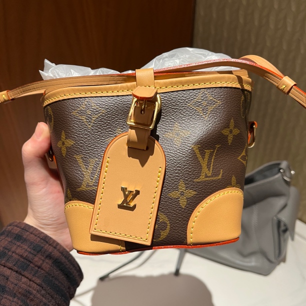 95新 LouisVuitton/路易威登 98新 大场直播/烧卖包/10645