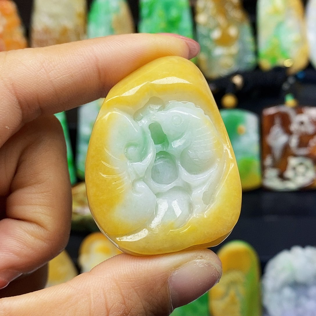 颈饰未镶嵌翡翠翡翠A货一物一证