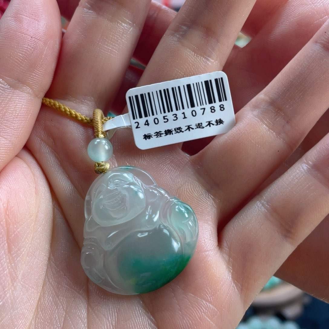 石英质玉颈饰未镶嵌