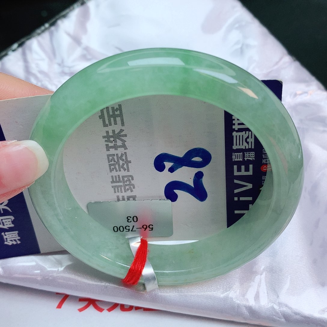 翡翠手镯未镶嵌缅甸天然a货翡翠手镯