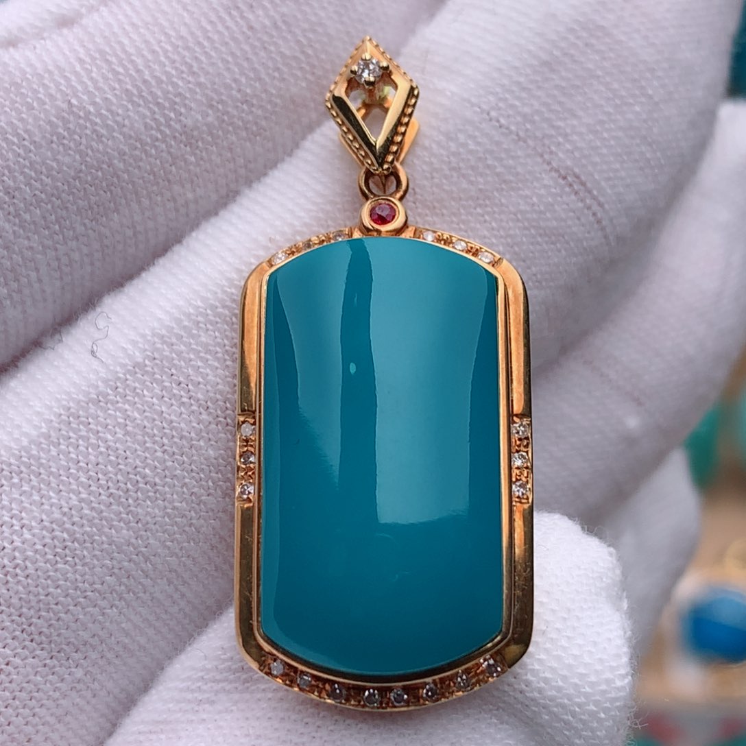 18K金镶嵌绿松石珠宝奇石