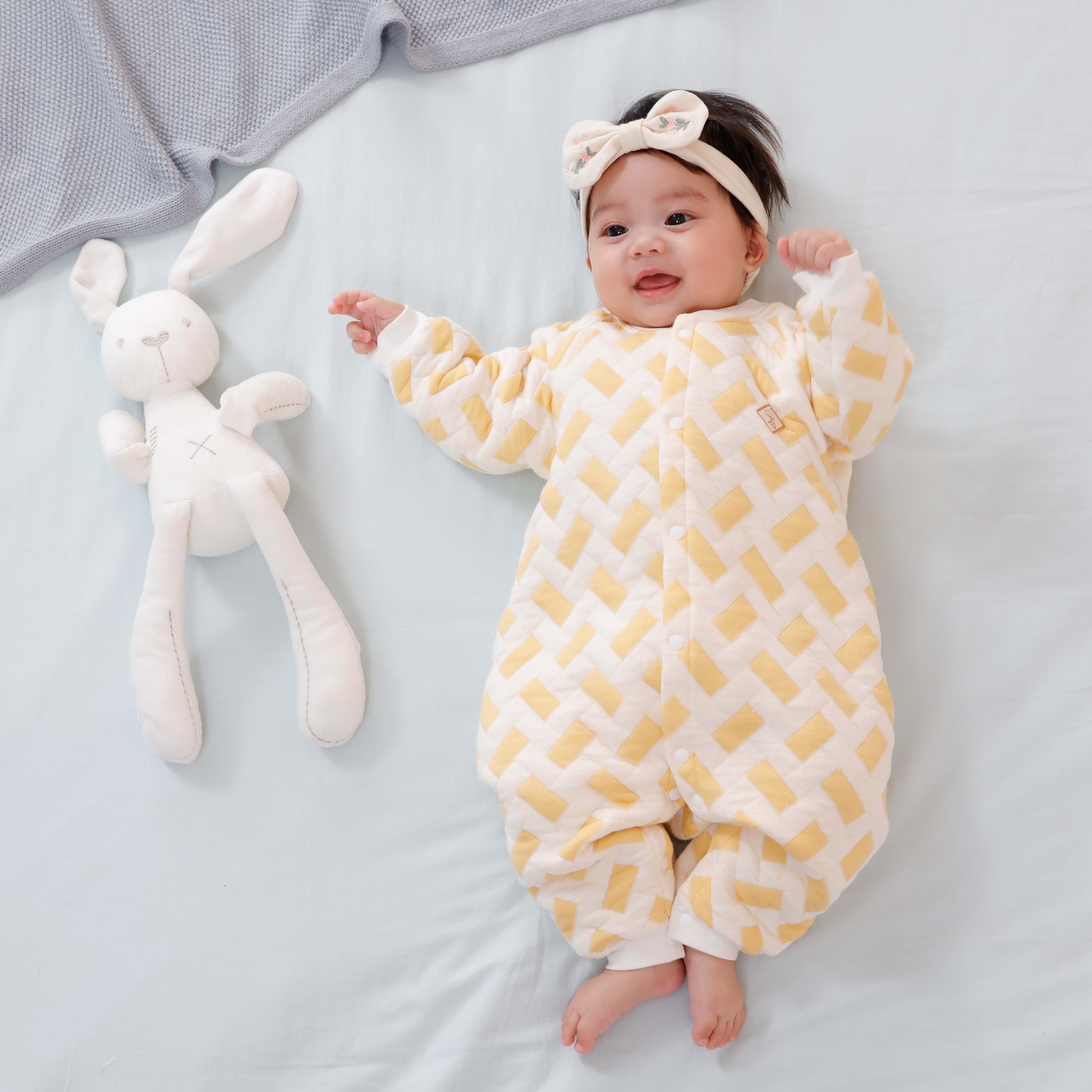 新生婴儿连体衣纯棉女宝宝秋装加厚保暖冬季哈衣爬服初生婴儿衣服
