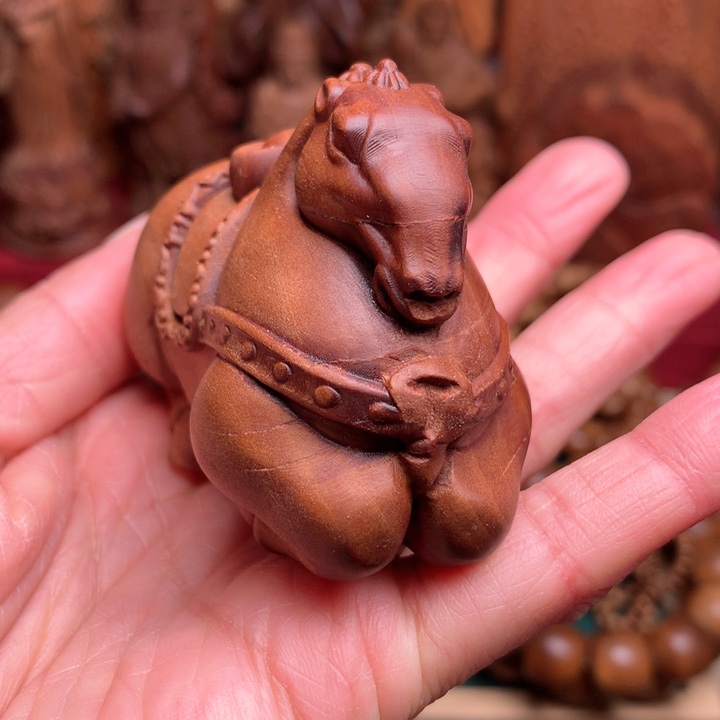 檀香木其他老山檀马瑕疵