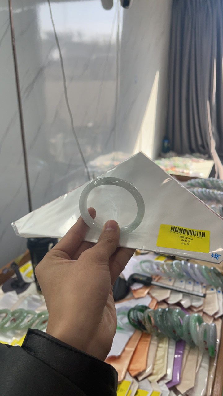 纯天然缅甸翡翠A货买断