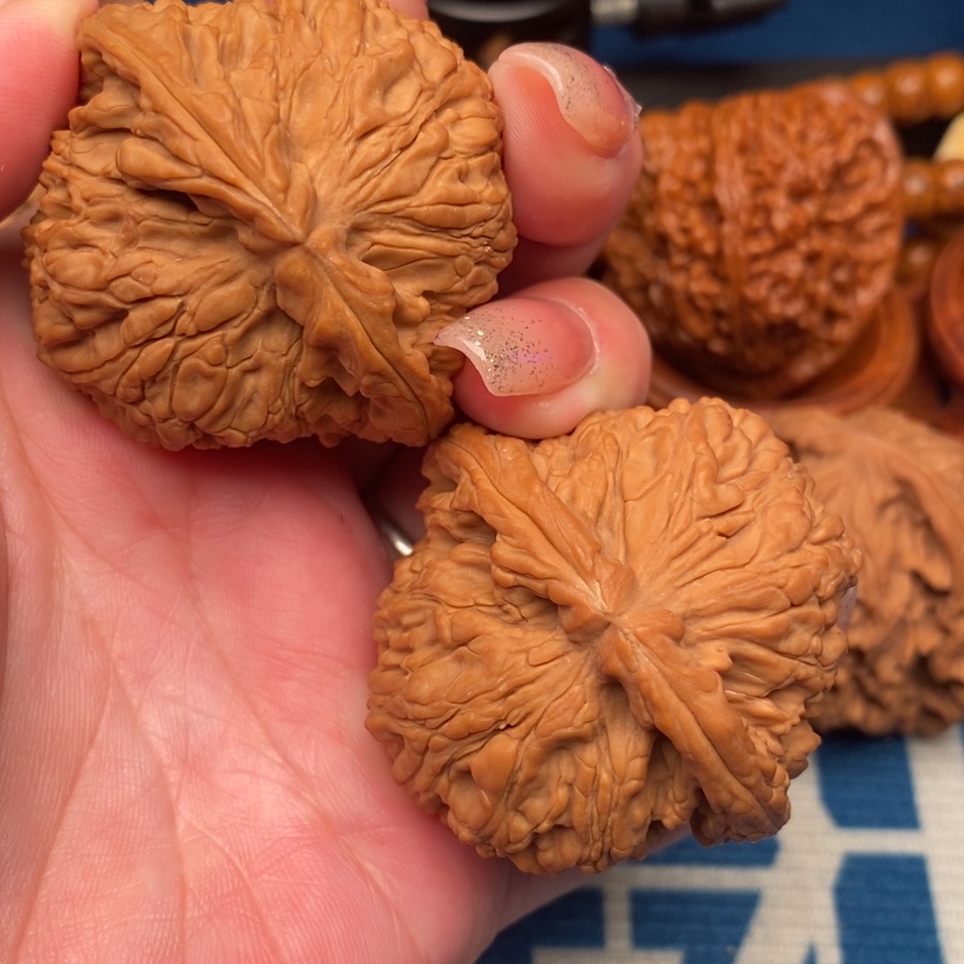 *****文玩核桃吊坠南疆