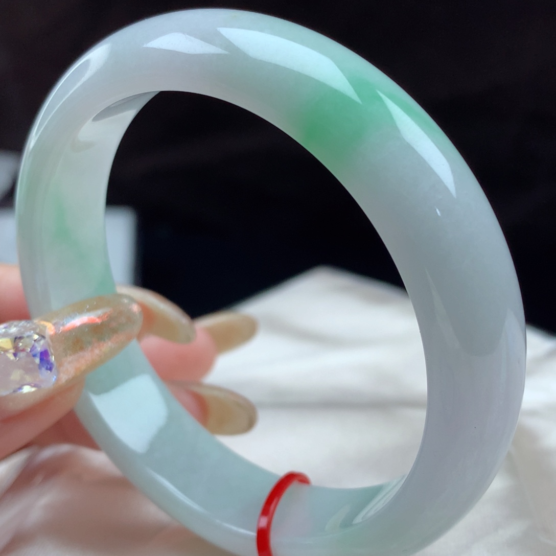 翡翠手镯未镶嵌96440，