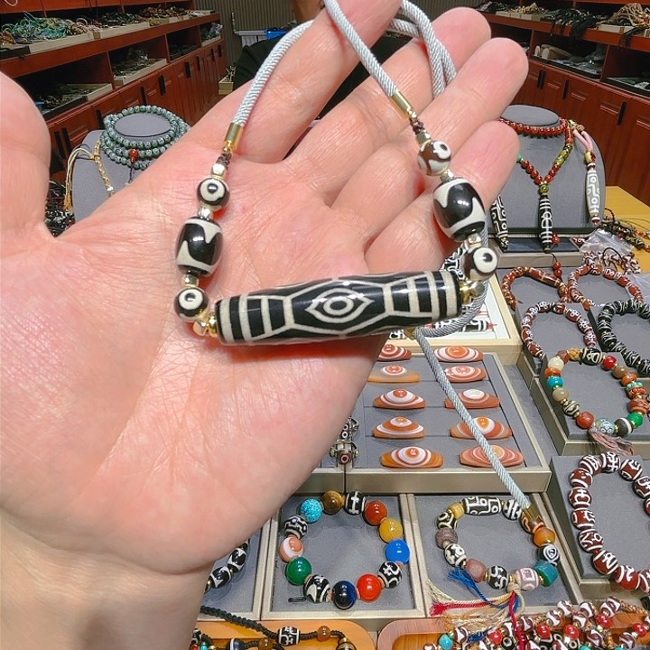 未镶嵌玛瑙/玉髓珠宝奇石