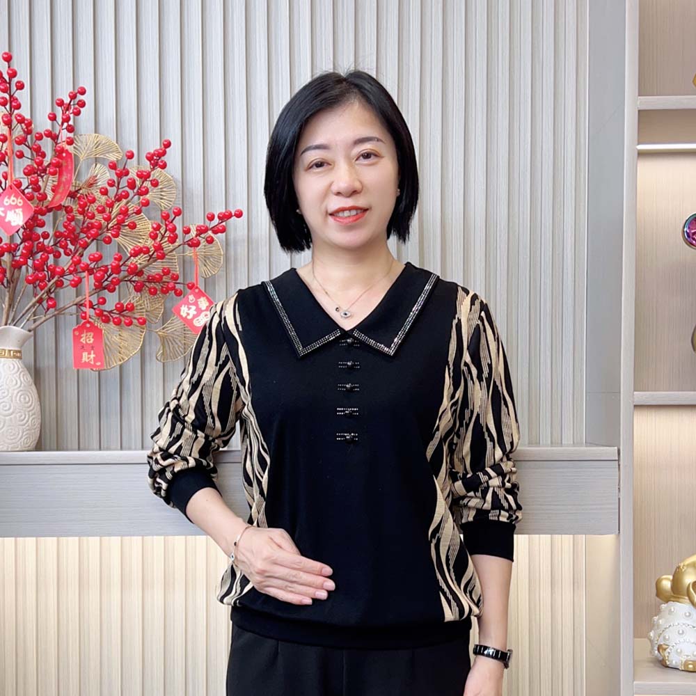 秋季新款时尚洋气减龄宽松大码显瘦气质翻领拼接中老年妈妈装上衣