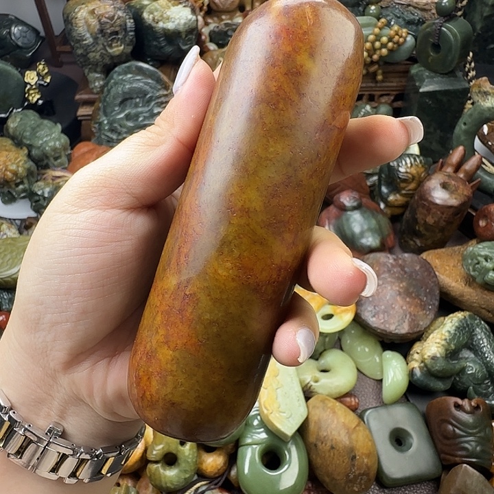 透闪石质玉未镶嵌珠宝奇石