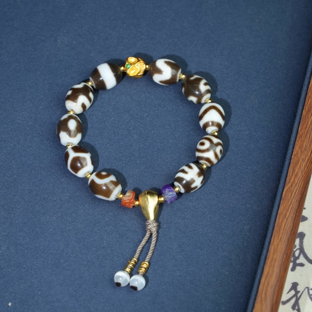 【明珠璀璨】精品5A灰皮沁小达洛多宝天珠手串高磁全玉化