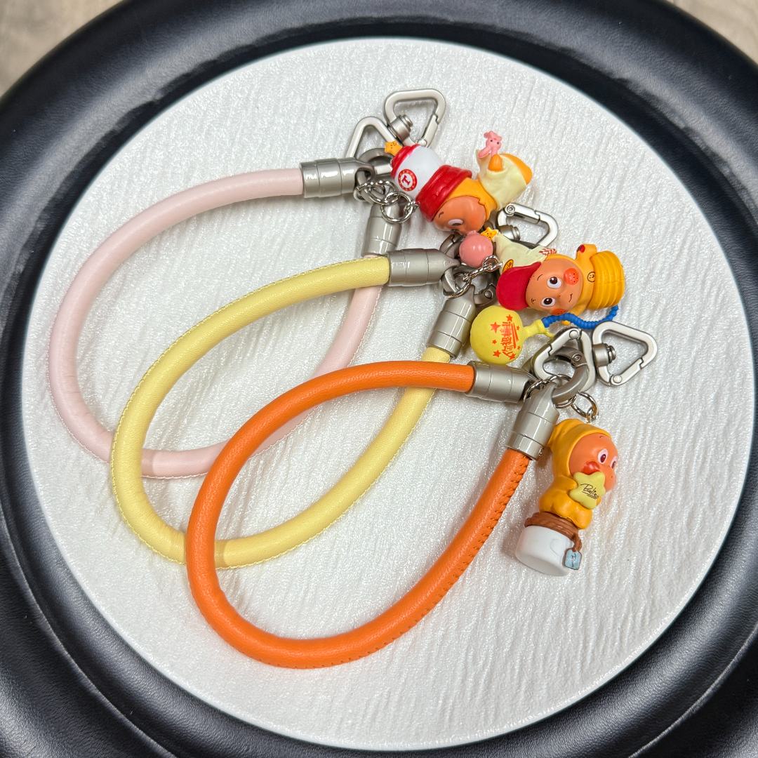 【星星人手腕皮质挂绳】手机链创意网红棒球挂件防丢挂饰女款短款