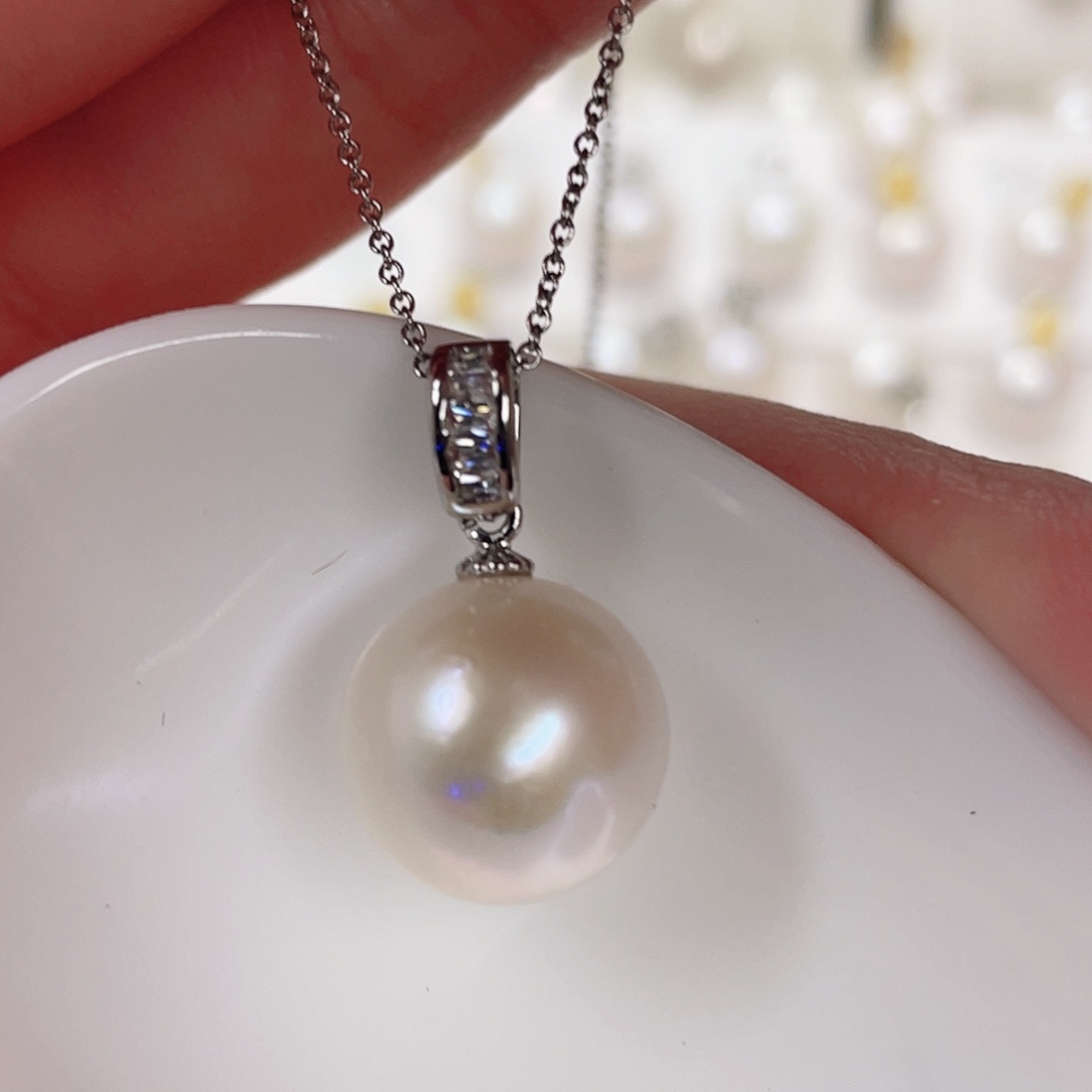 淡水珍珠吊坠(赠链)未镶嵌