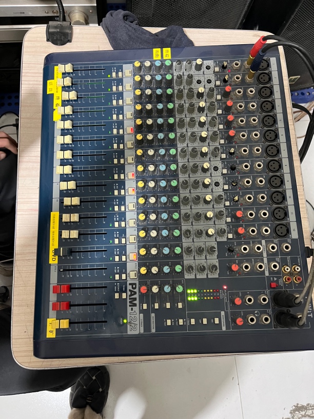 9新  二手 PAM-12/2 调音台 旋钮断了好几个 不带线材