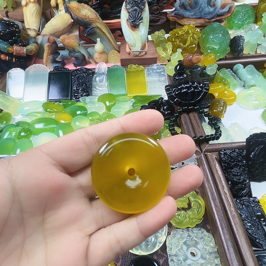岫玉未镶嵌吊坠(不含链)