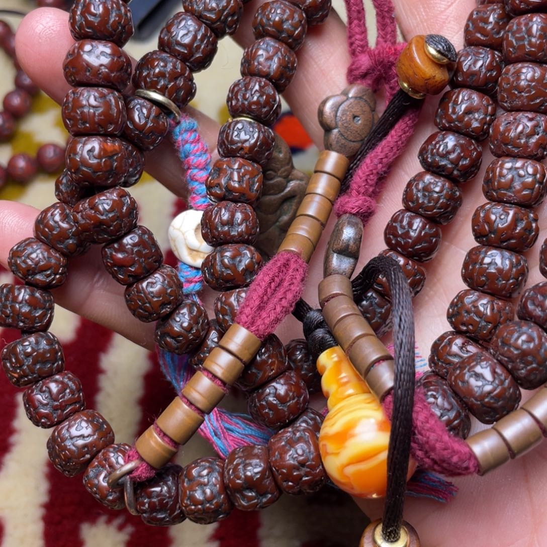 柏香籽/百香籽吊坠撒**虫小黑