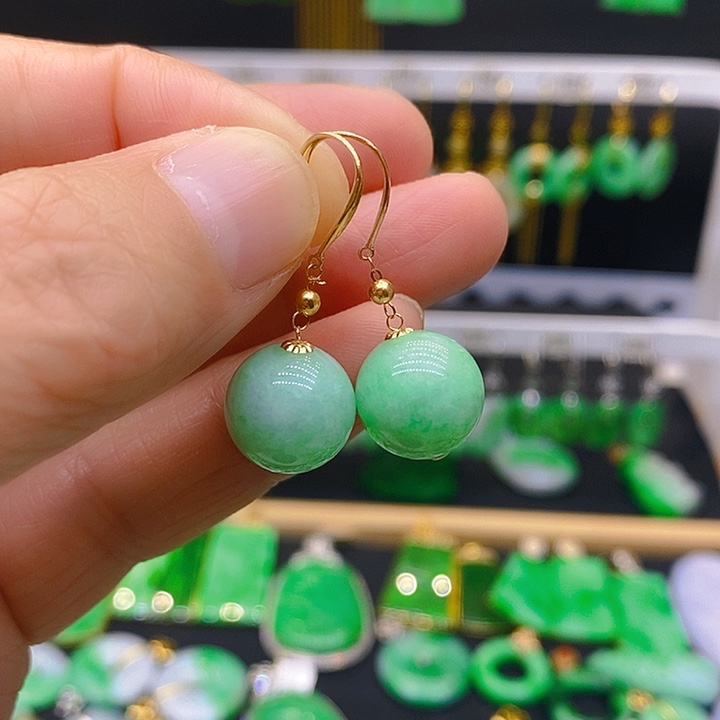 翡翠耳饰18K金镶嵌耳坠