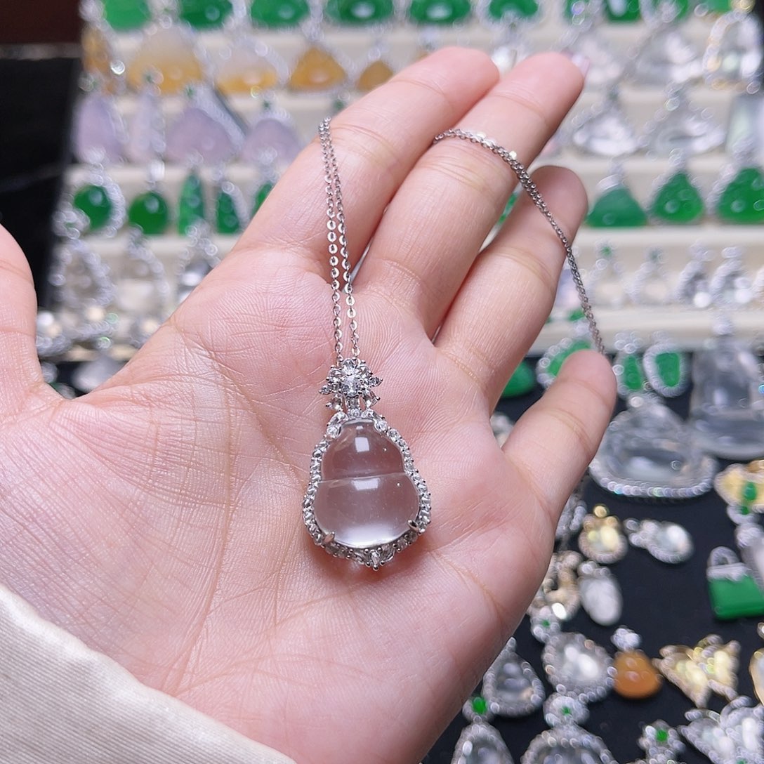 石英质玉颈饰银S925镶嵌躺***师