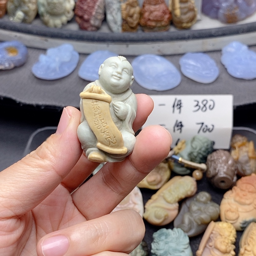 【闪购商品】定制石英质玉吊坠未镶嵌