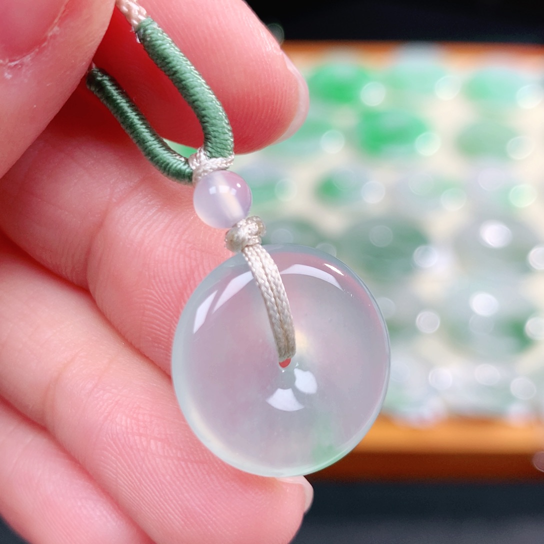 翡翠未镶嵌颈饰17.5-4.0