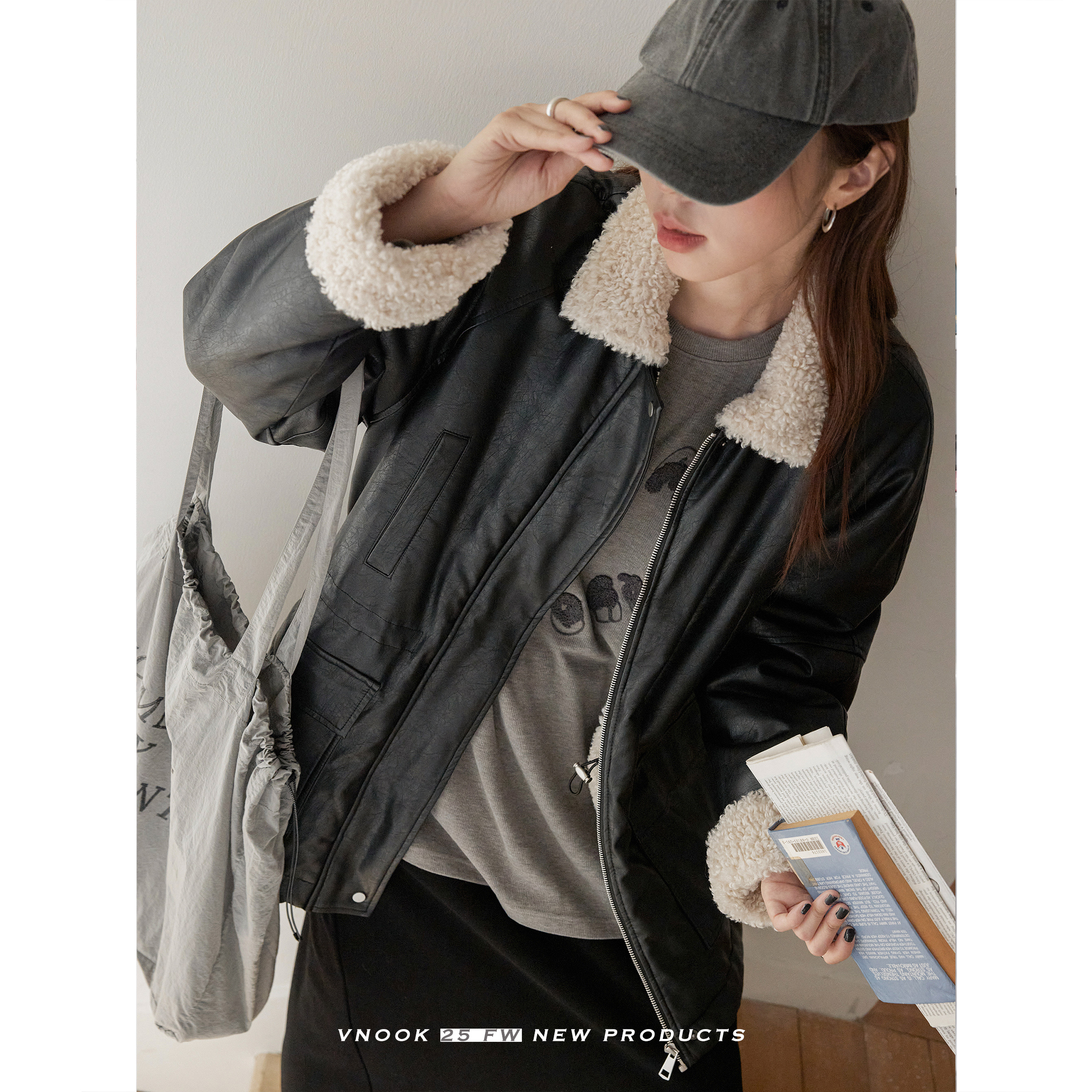 vnook皮毛一体PU皮外套女中长款冬新款羊羔毛加厚高级感复古皮衣