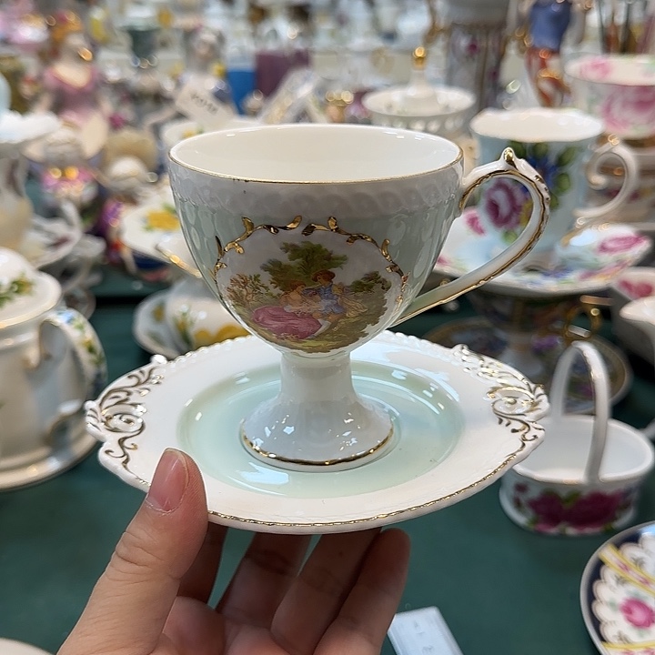 鹿与海陶瓷有限公司