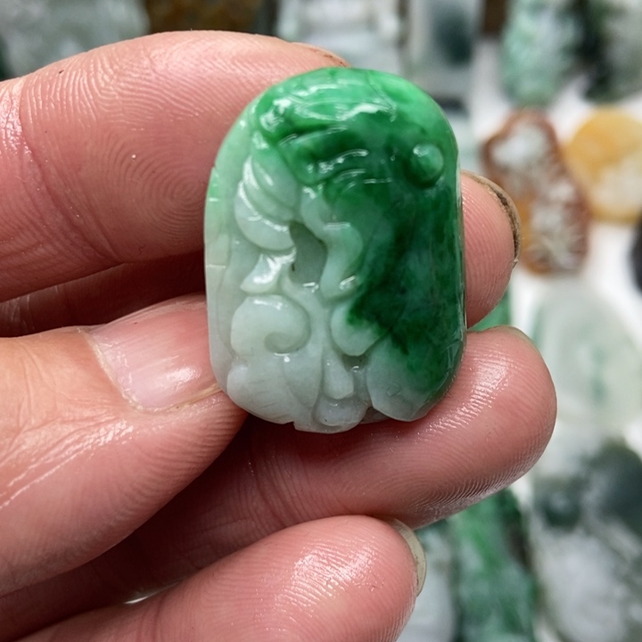 定制翡翠未镶嵌翡翠