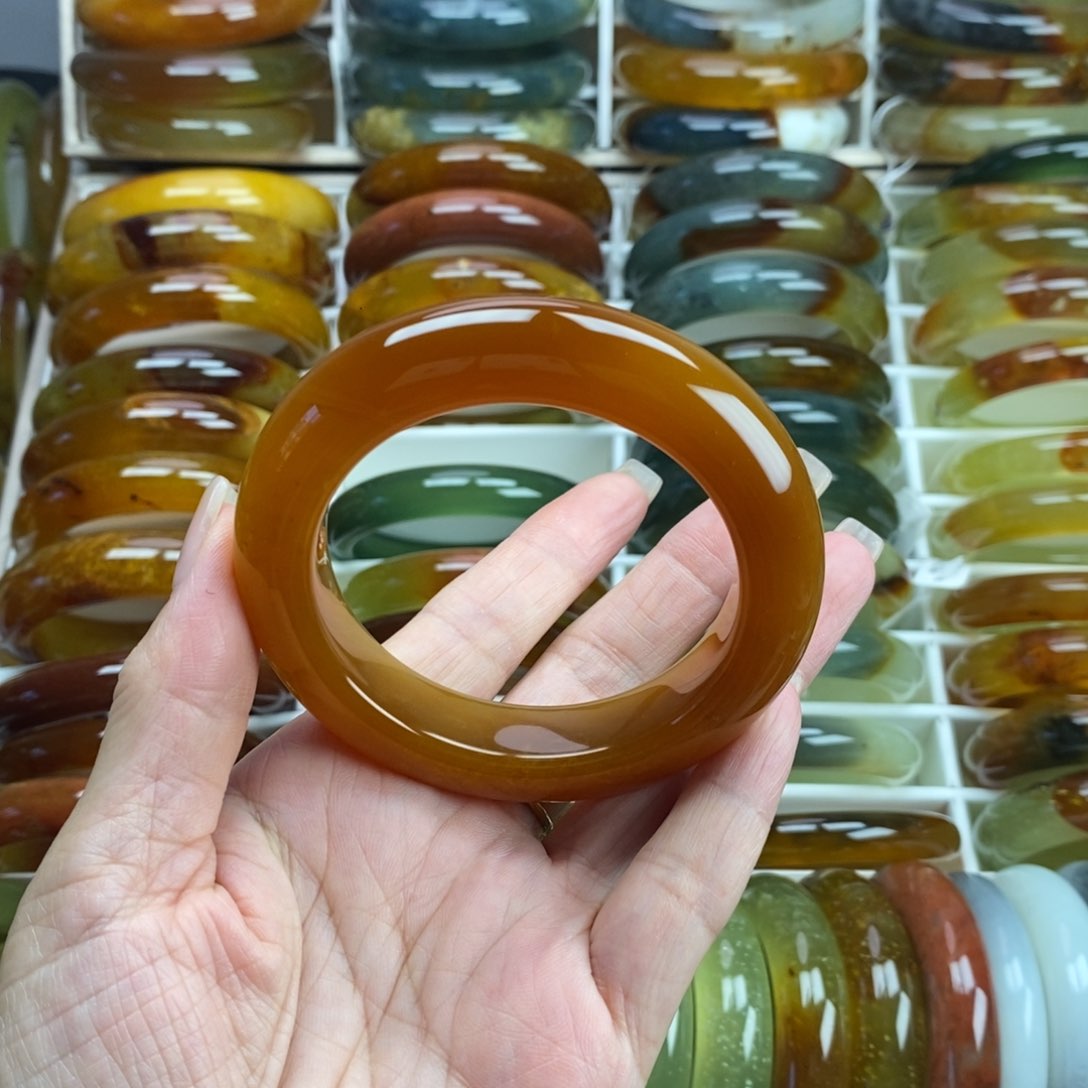 蛇纹石玉未镶嵌手镯56