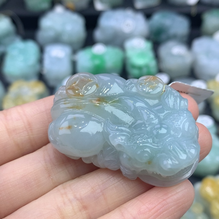 翡翠颈饰未镶嵌天然缅甸A货翡翠貔貅吊坠