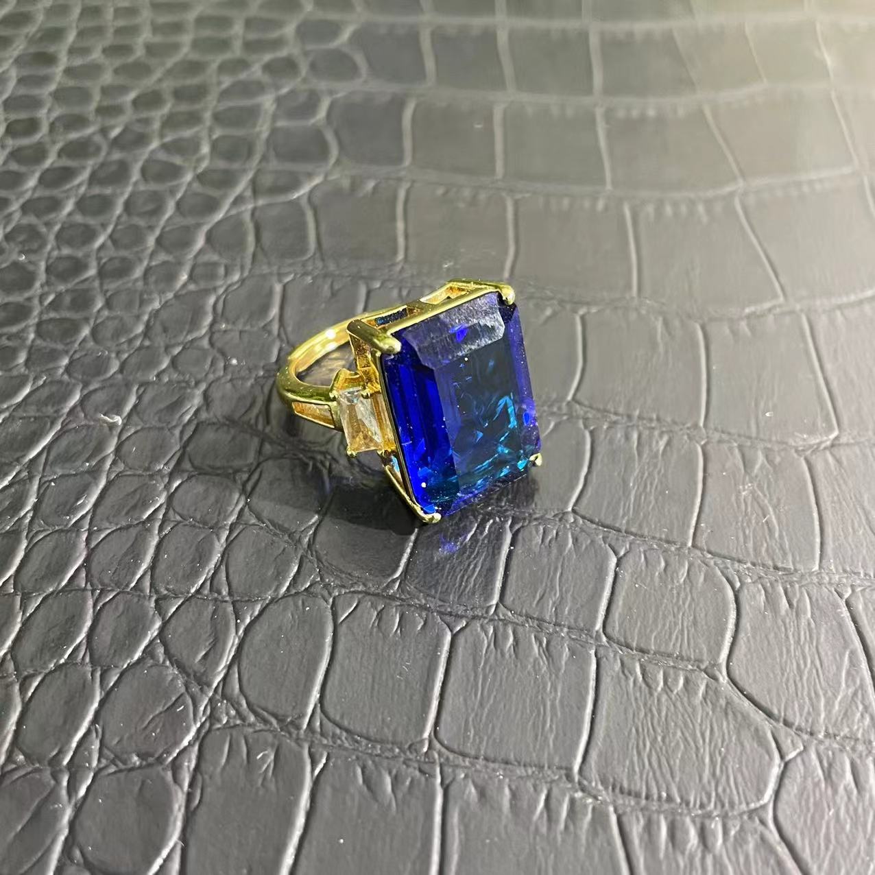 W-365精美时尚戒指多样性发一件