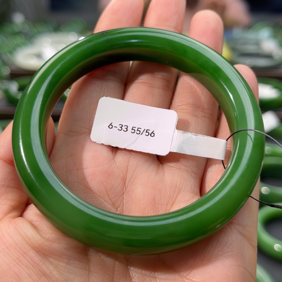 和田玉（碧玉）手镯未镶嵌