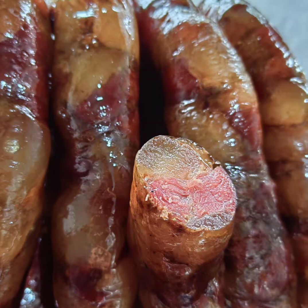 贵州安顺农家青岗柴火香肠