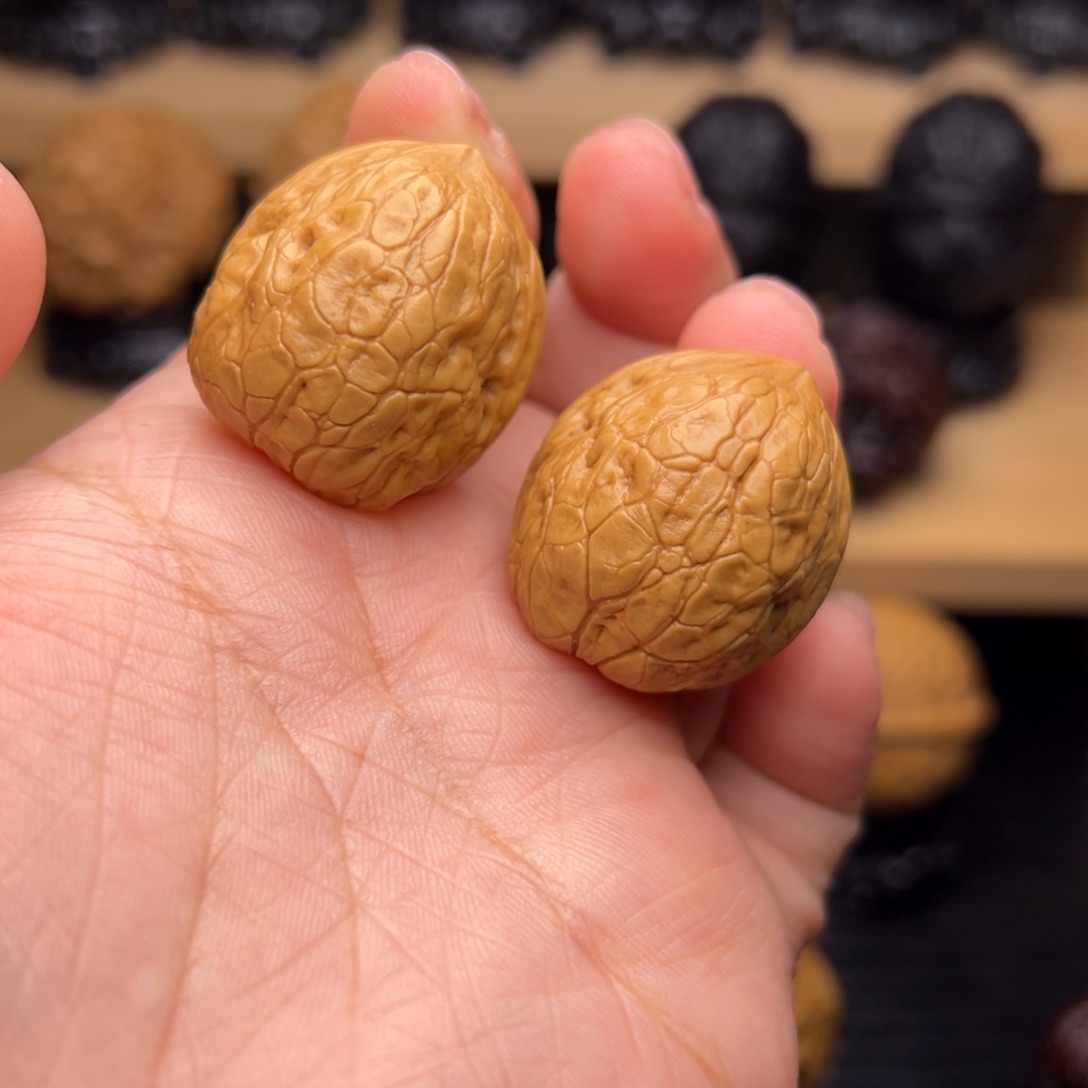 文玩核桃吊坠4z------29尺