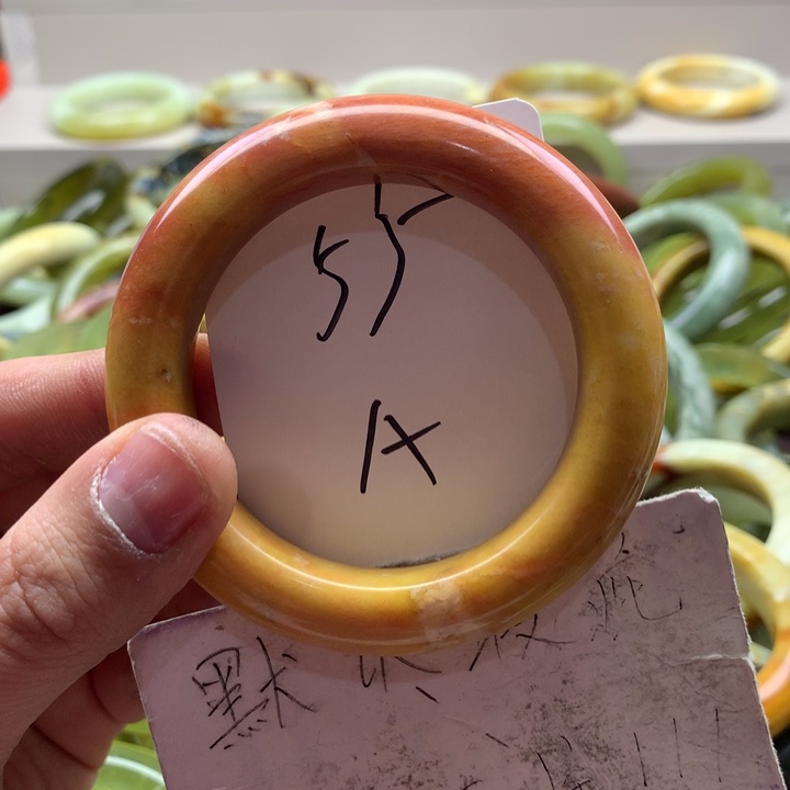 蛇纹石玉手镯未镶嵌?****?