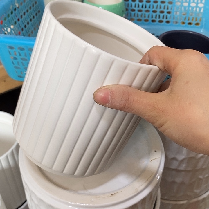 陶盆有孔 瑕疵针孔漏釉介意勿拍外口 13外高15