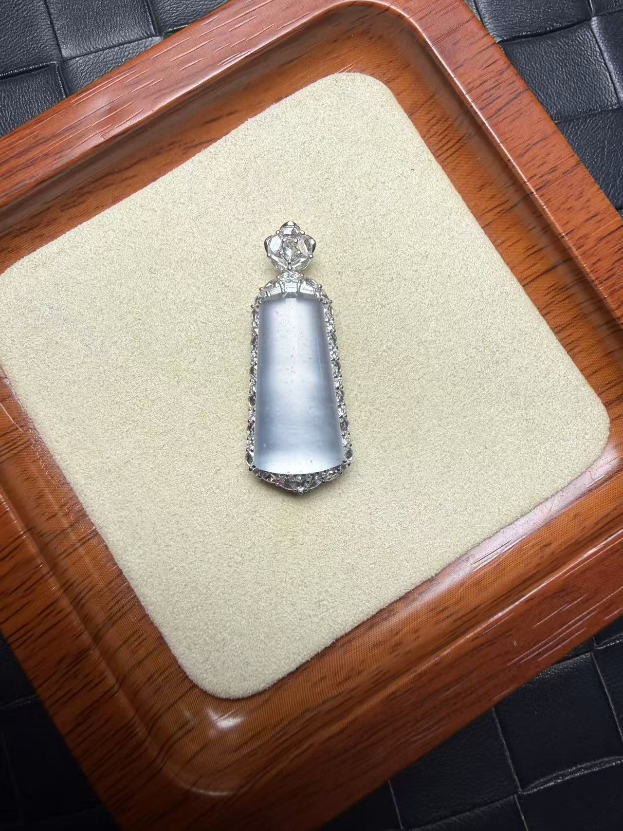 天然缅甸A货翡翠18K镶嵌南非钻   白冰玻璃无事柱