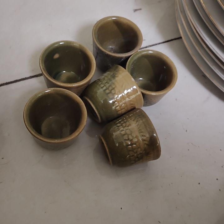 摆件陶瓷盘子碗啥都有