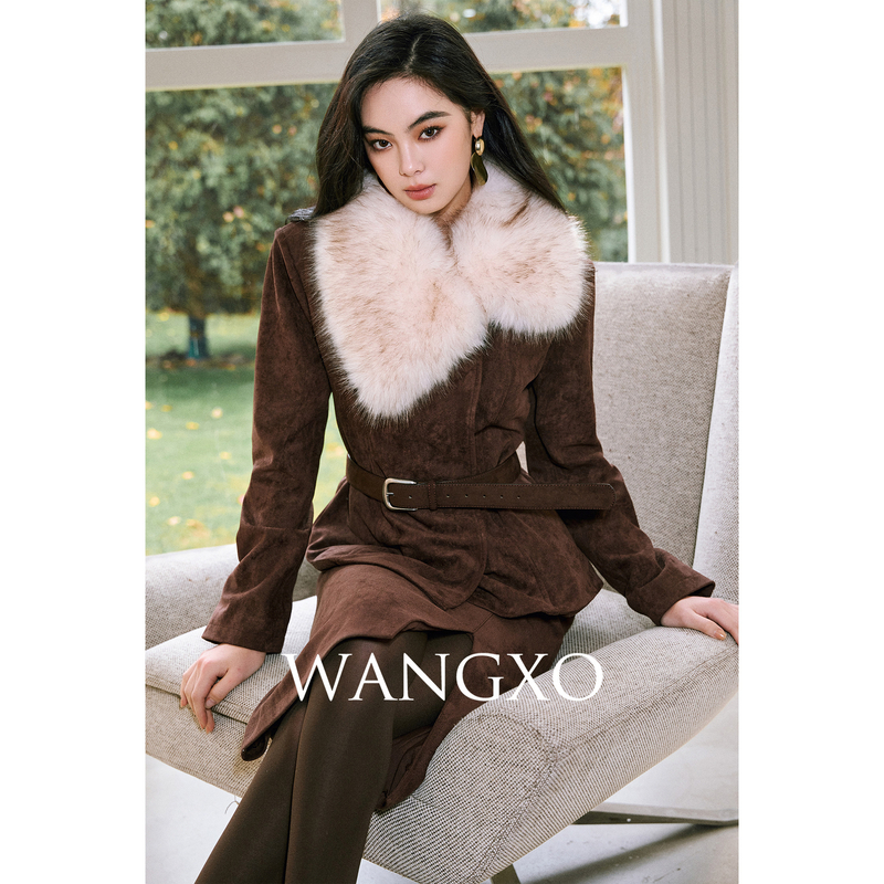 WANGXO 麂皮拼接染尖毛领羽绒服夹克 2561582W