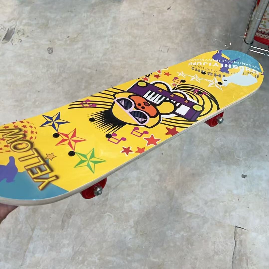 四轮滑板车适合3 - 6岁8 - 15岁初学者使用  FX