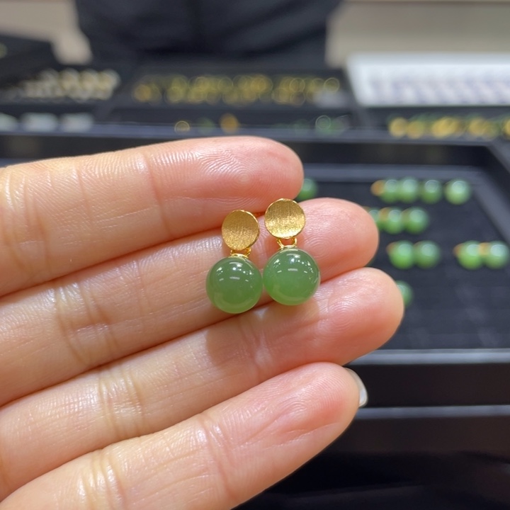 和田玉银S925镶嵌耳饰