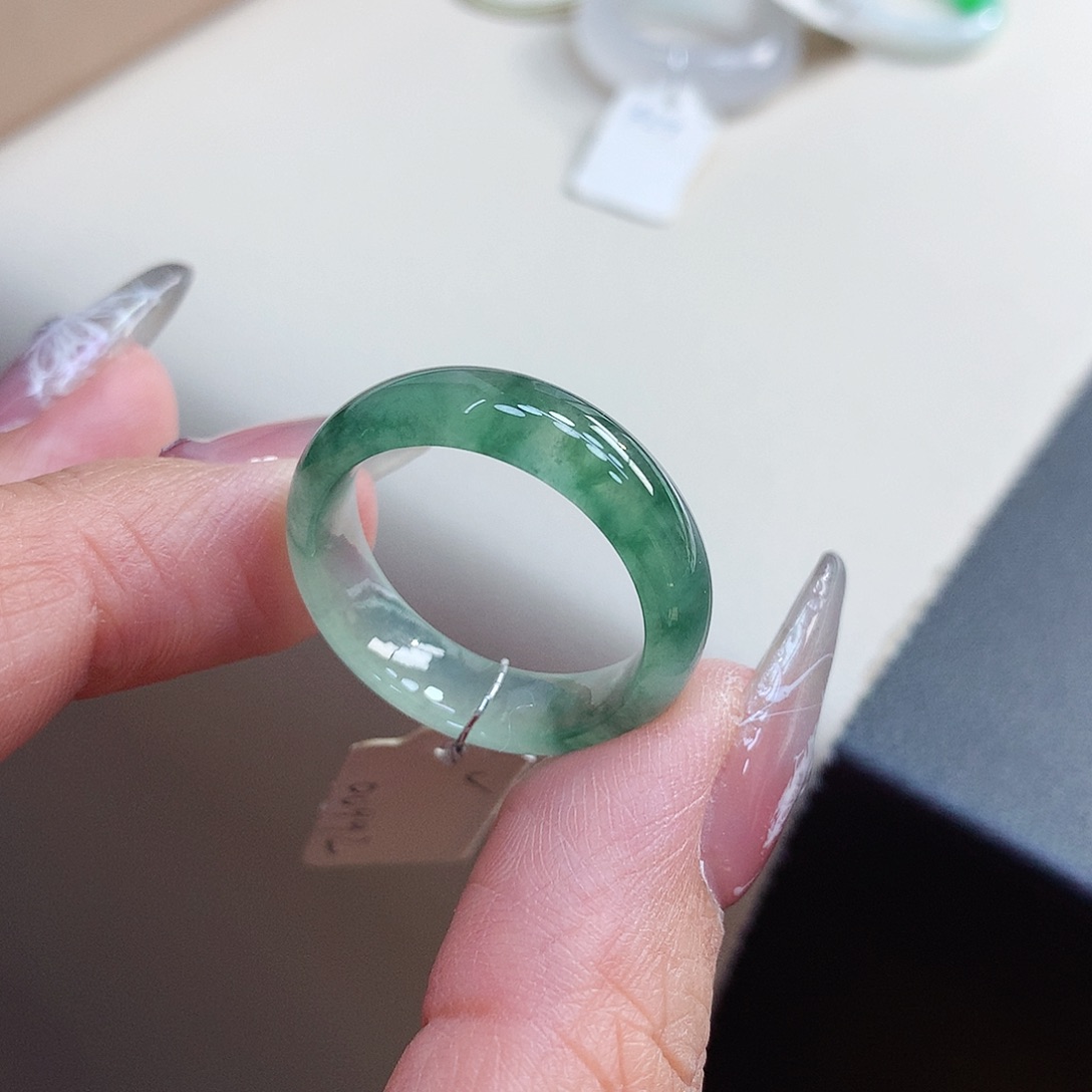 翡翠戒指未镶嵌24号