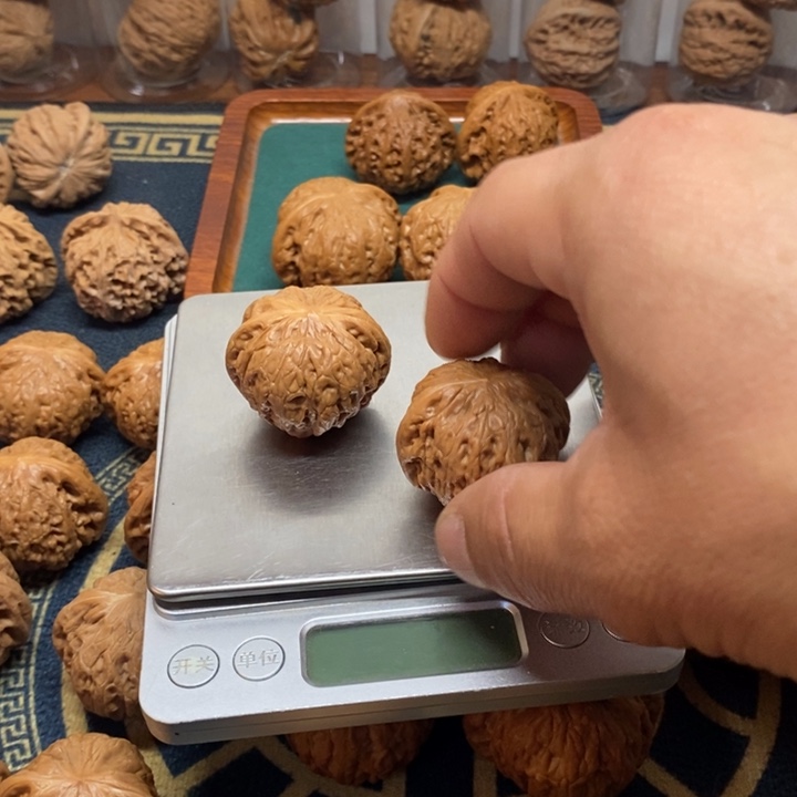 吊坠桃核380000677