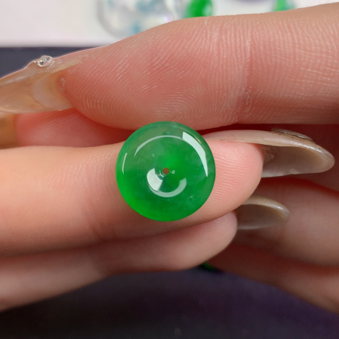 翡翠裸石12.91/3.16扣子扣子