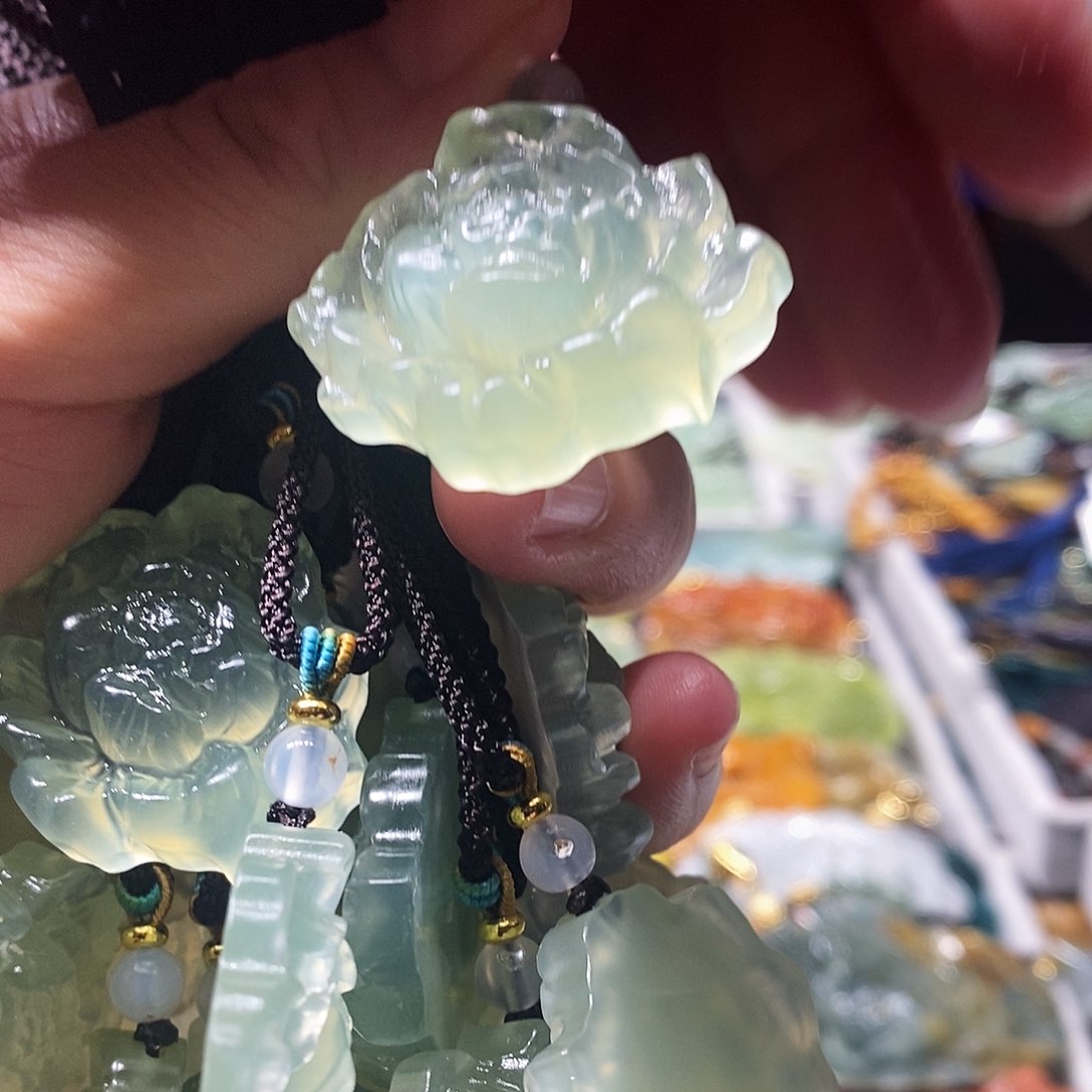 未镶嵌岫玉毛衣链