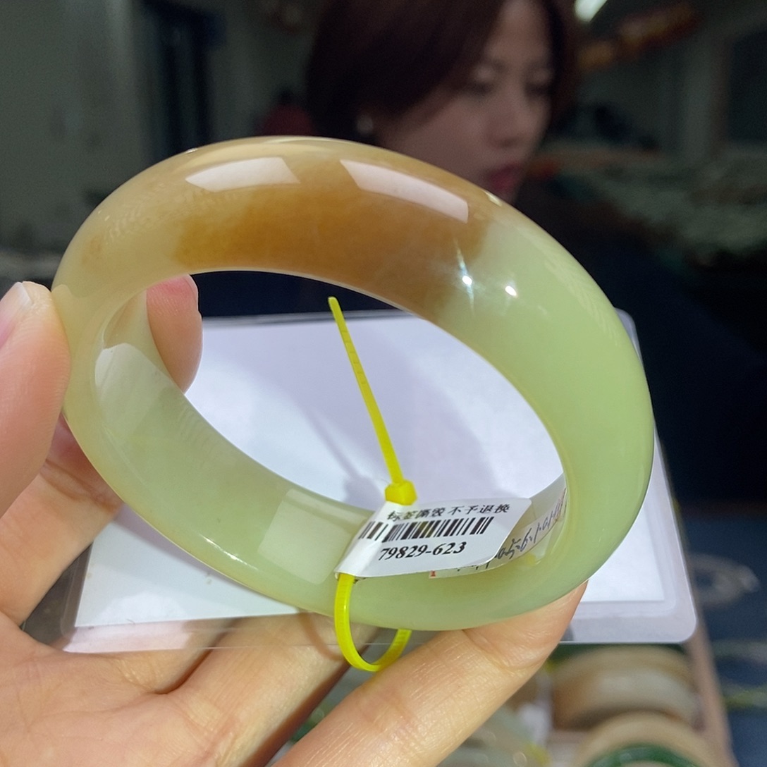 和田玉手镯未镶嵌55 56