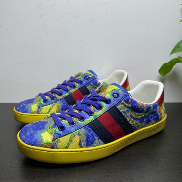 95新 GUCCI/古驰 39欧码花卉刺绣古驰板鞋潮流经典百搭