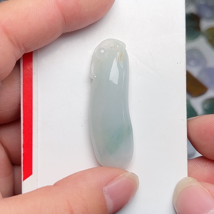 翡翠颈饰未镶嵌福瓜