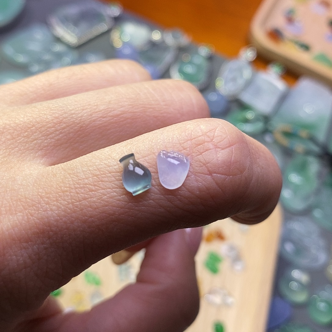 翡翠颈饰未镶嵌米*糖翡翠