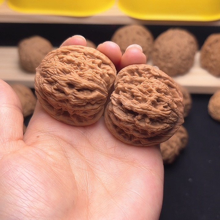 文玩核桃吊坠40虎头